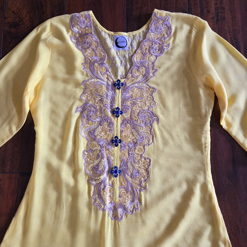 Embroidered Yellow Top Shirt Long Kurti Viscose Lace Floral Buttons Size S/M - Picture 4 of 6